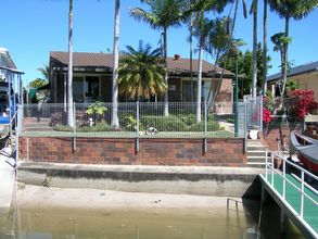 Home exchange listing HE18630