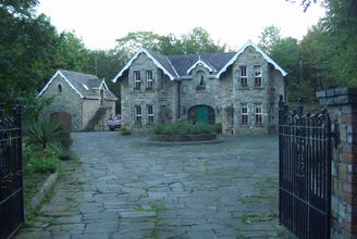 Home exchange listing HE18987