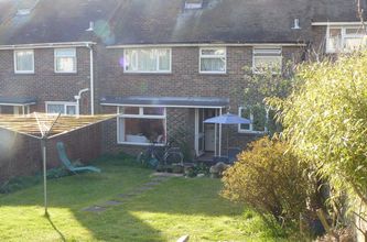 Home exchange listing HE22398