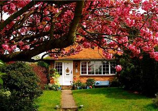 Home exchange listing HE22463