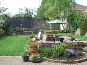 Home exchange listing HE22851