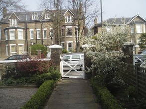 Home exchange listing HE23422