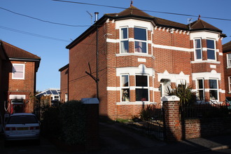 Home exchange listing HE23637
