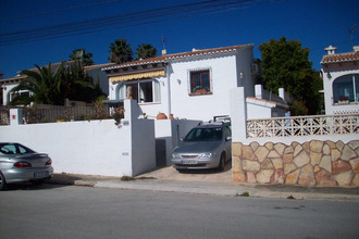Home exchange listing HE23875