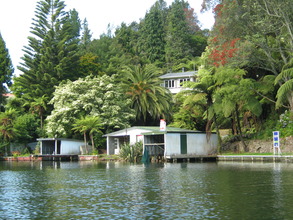 Home exchange listing HE24324